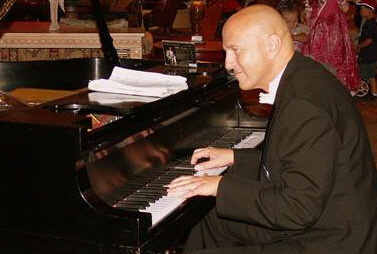 private events, piano player